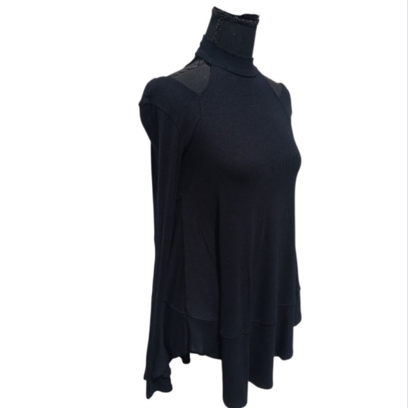 Free People Black Long Sleeve Mock Neck Top Cold Shoulder Stretch Ribbed Size XS - Picture 2 of 7